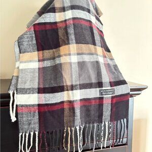 Burberry plaid scarf. 100% cashmere. Made in Scotland.